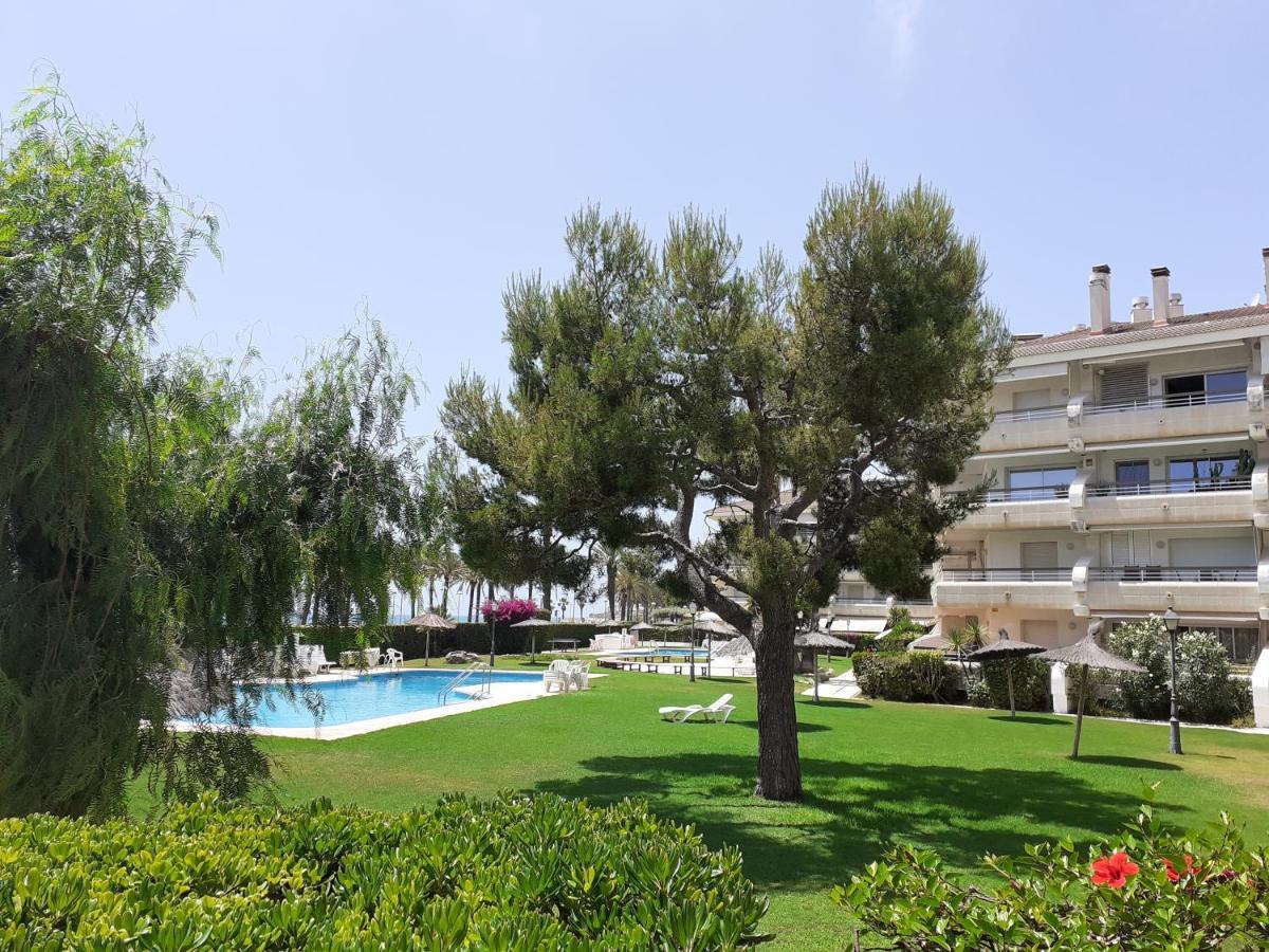 Apartamento Bahia Blanca Vilanova i la Geltrú Dış mekan fotoğraf