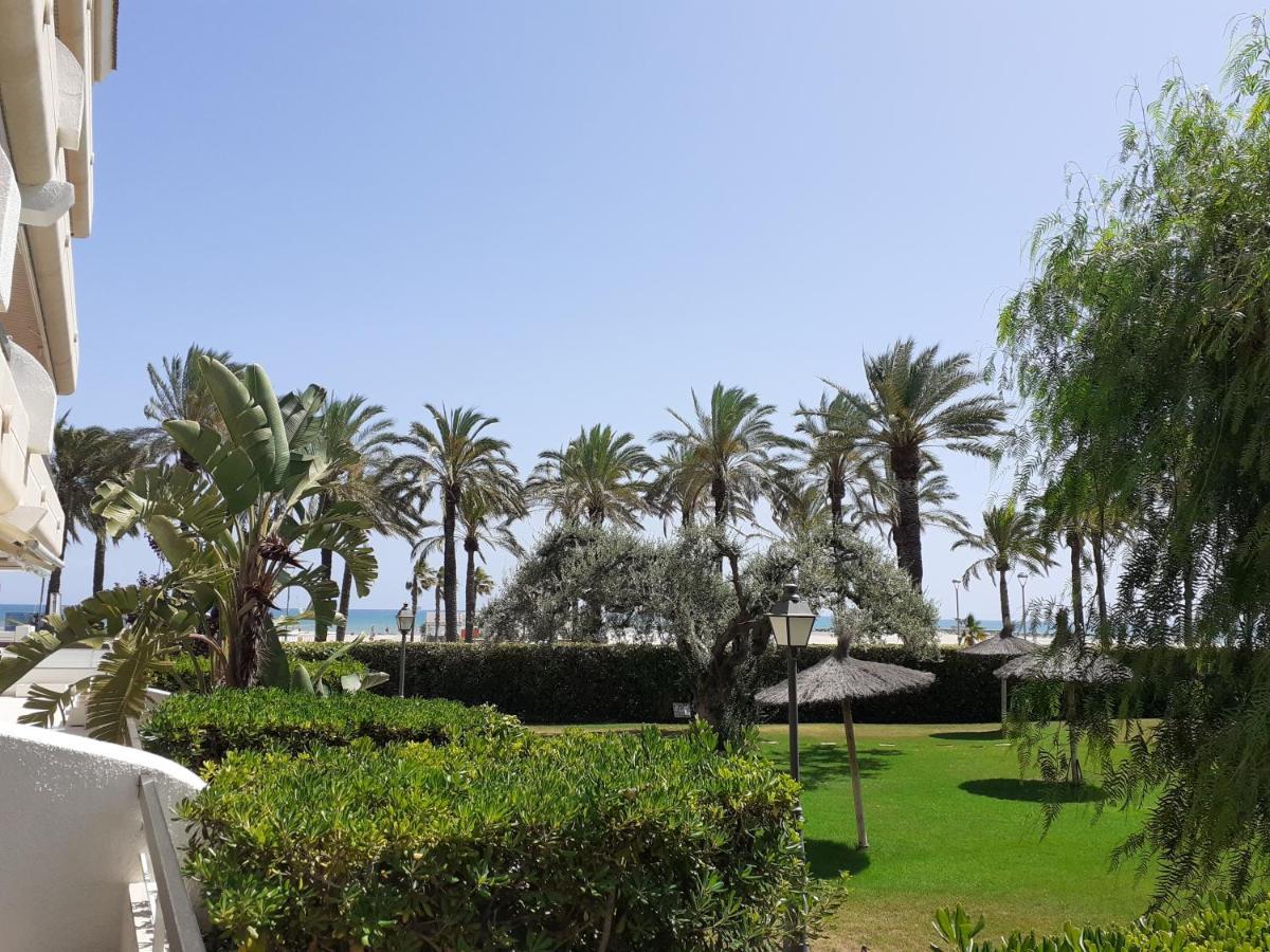 Apartamento Bahia Blanca Vilanova i la Geltrú Dış mekan fotoğraf